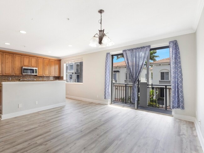 Building Photo - 3028 Waterside Cir