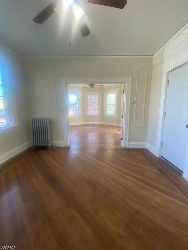 Building Photo - 61 Wainwright St