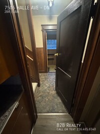 Building Photo - 7505 Halle Ave