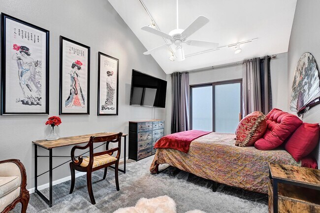 Building Photo - 2100 Commonwealth St