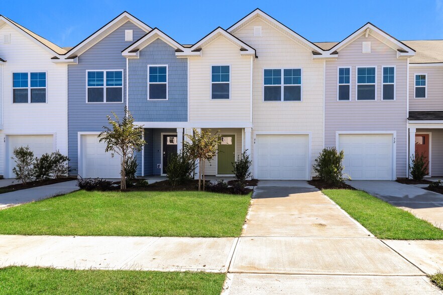 Building Photo - 54 Striker Rd