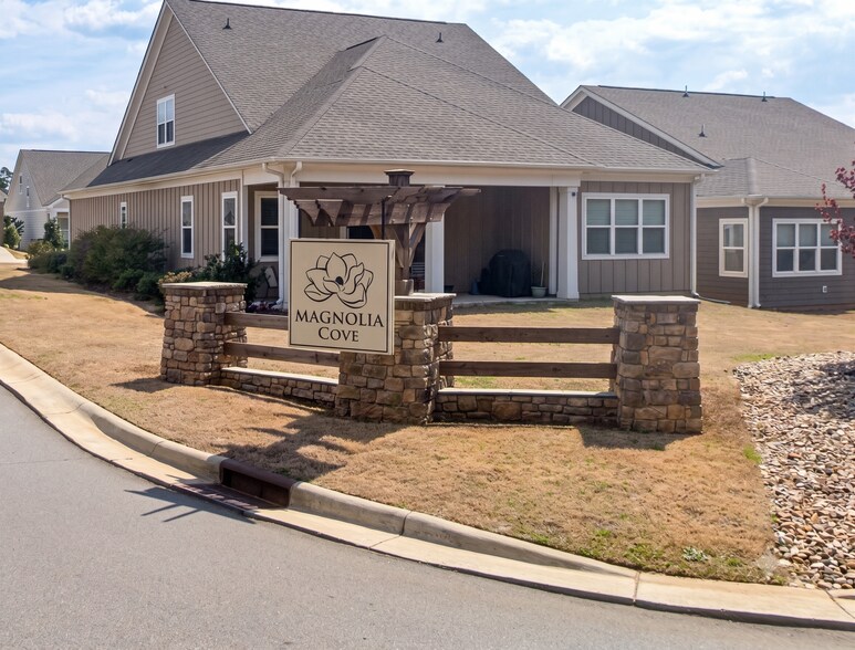Building Photo - 4547 Stellata Loop