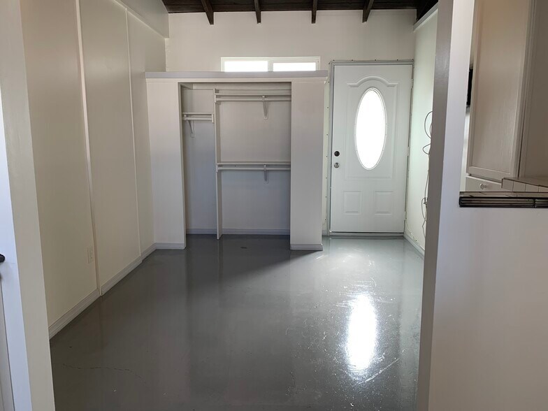 Building Photo - 2347 Pio Pico Dr