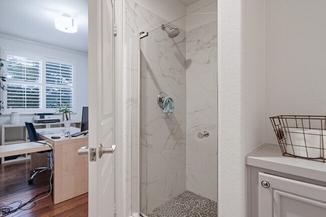 Building Photo - 1317 Gull Ct