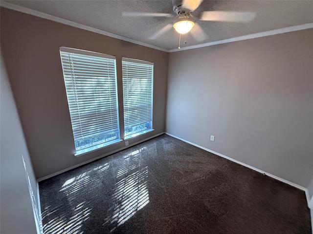 Building Photo - 9301 Goldenview Dr