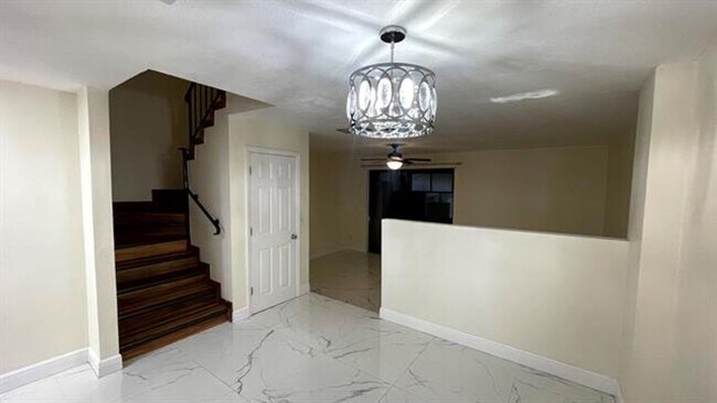 Building Photo - 9110 Orchid Tree Ln