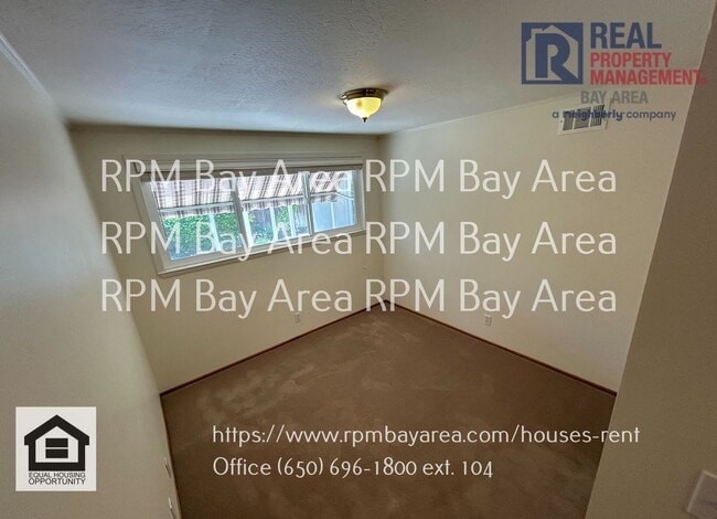Building Photo - Spacious and Classic Home in Sunnyvale 3BD...