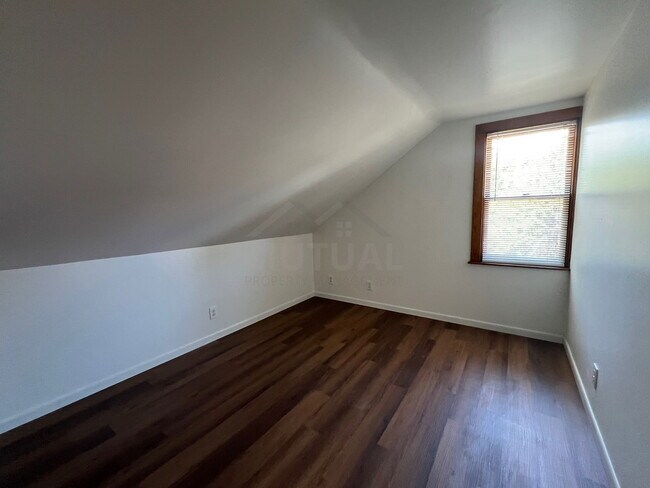 Building Photo - 134 Highland Ave
