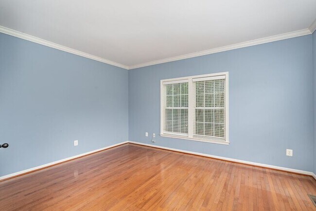 Building Photo - 5990 Parsons Lane