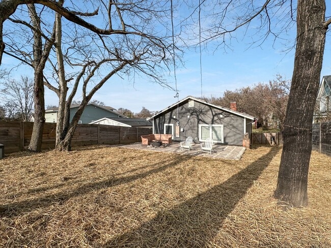 Building Photo - Beautiful, updated 3 bedroom home for rent!