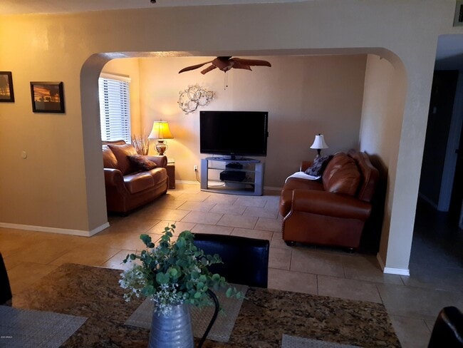 Building Photo - 1861 Montana Vista