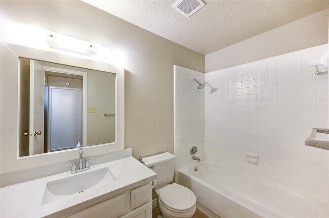 Building Photo - 6500 Sands Point Dr