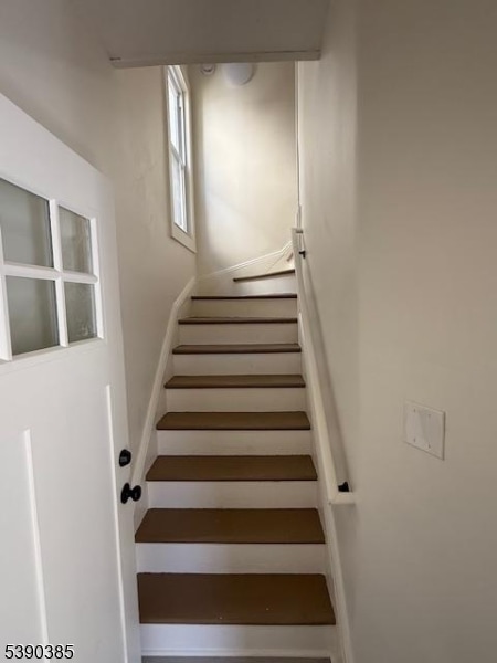 Building Photo - 53 Maolis Ave