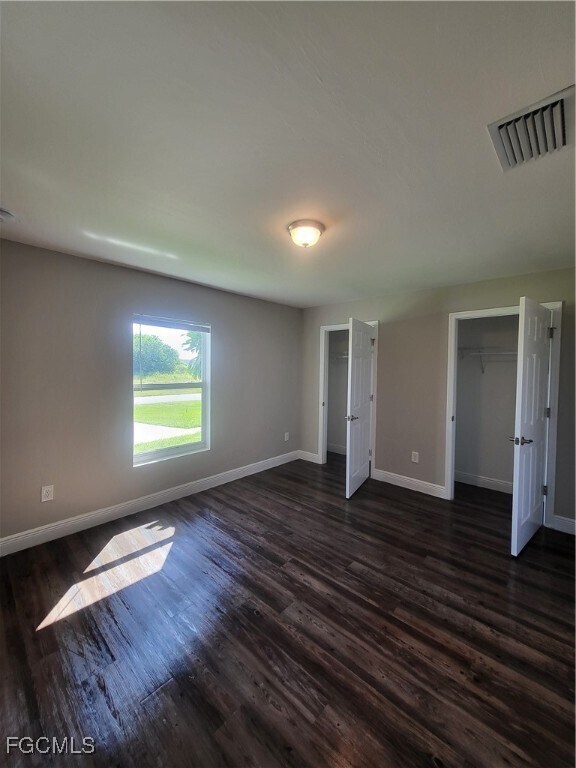 Building Photo - 9031 S Indio Cir