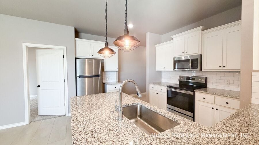 Building Photo - 1503 Avenue O