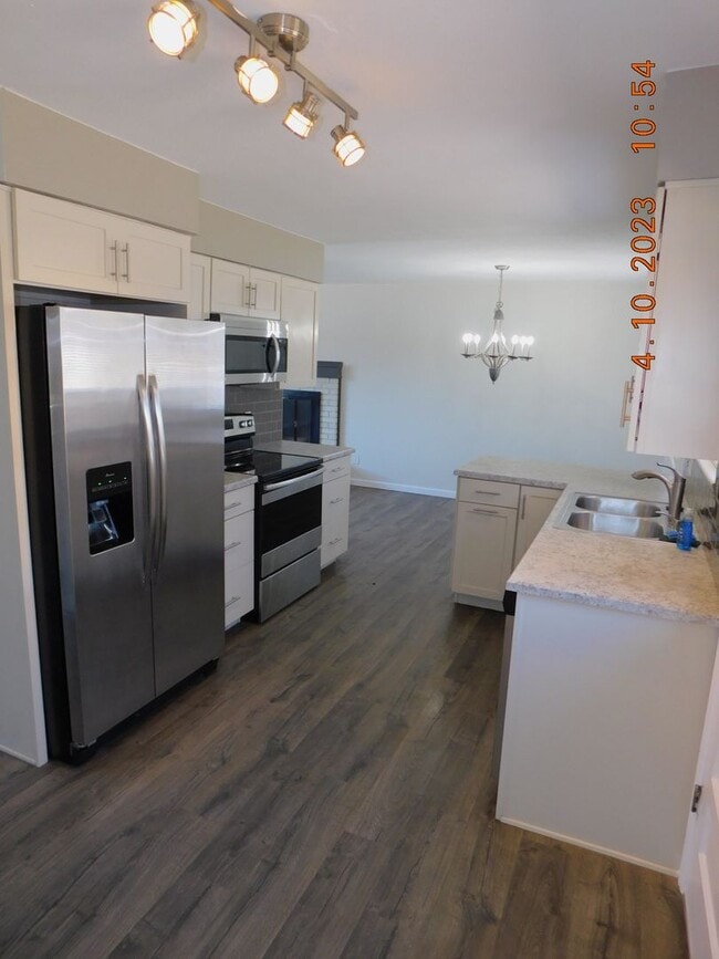 Building Photo - Welcome Home! Beautiful house in Littleton!