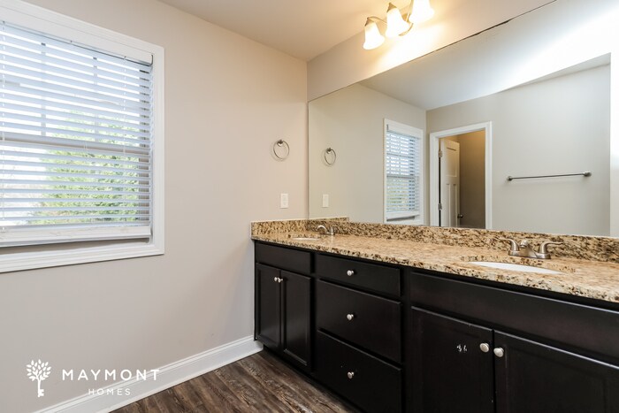 Building Photo - 1004 Allegiance Dr