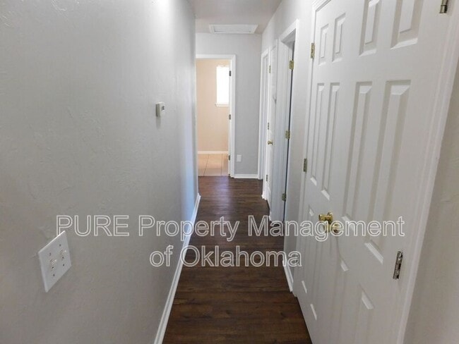 Building Photo - 4616 Tinker Rd