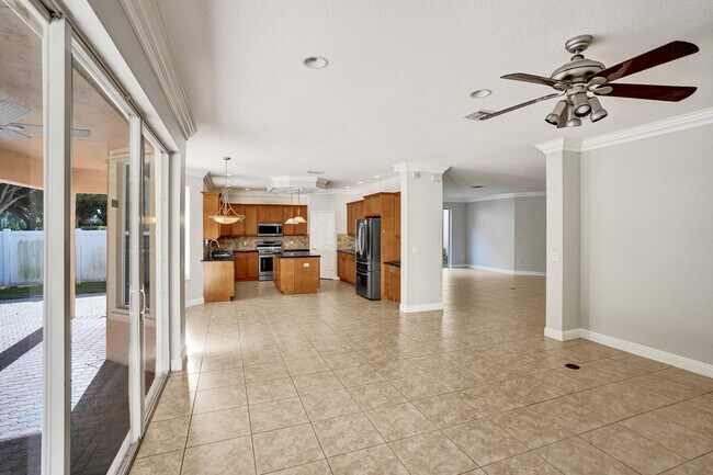 Building Photo - 2804 Shaughnessy Dr