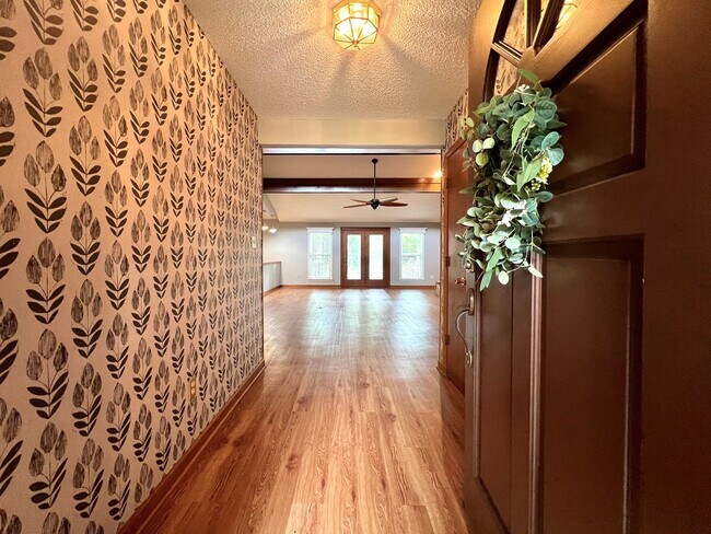 Building Photo - Fabulous house in Avondale on the East side of Tallahassee