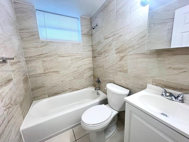 Building Photo - 1545 NW 8th Ave