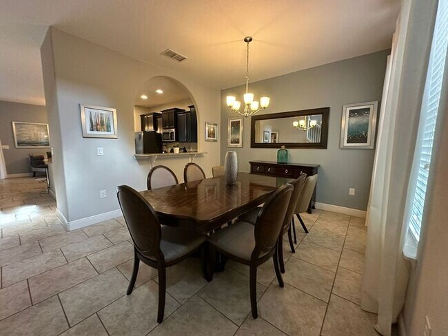 Building Photo - 5299 Wildwood Wy