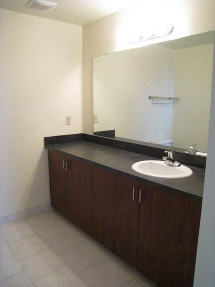 Building Photo - 6200 2nd Ave