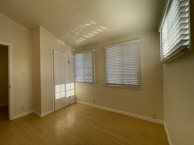 Building Photo - 8449 Grand Ave