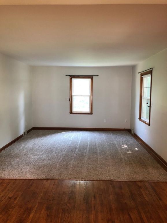 Building Photo - 414 N Hubert St