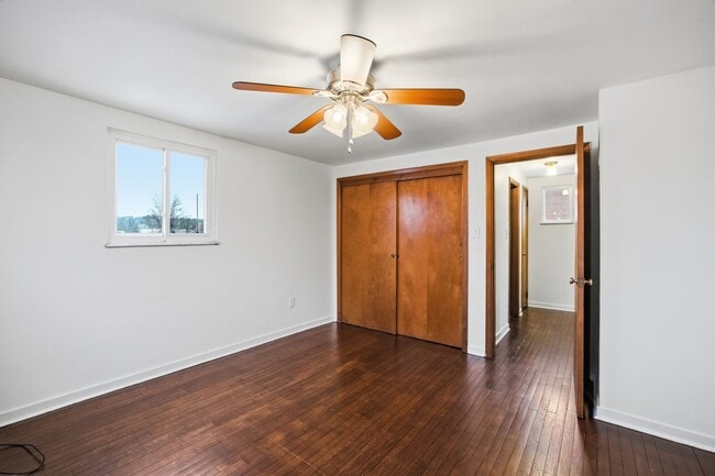 Building Photo - Newly renovated 3 bedroom all brick home in North Braddock!