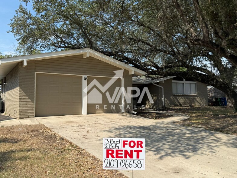 Building Photo - 4131 Valleyfield Dr