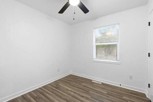 Building Photo - Everything upgraded on this 4 bedroom — top-notch finishes throughout!