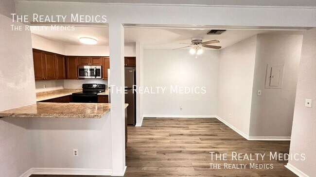 Building Photo - 3043 Antique Oaks Cir