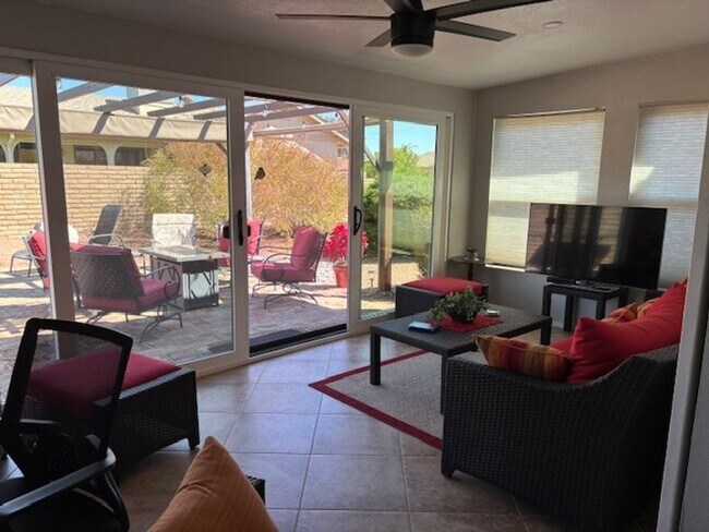 Building Photo - Lovely Updated 2bed/2bath Home in desert landscape of 45+ Active Adult Community of Leisure World...