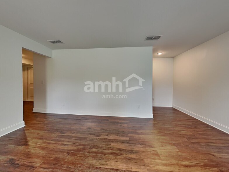 Building Photo - 738 Alcovy Ml Pk