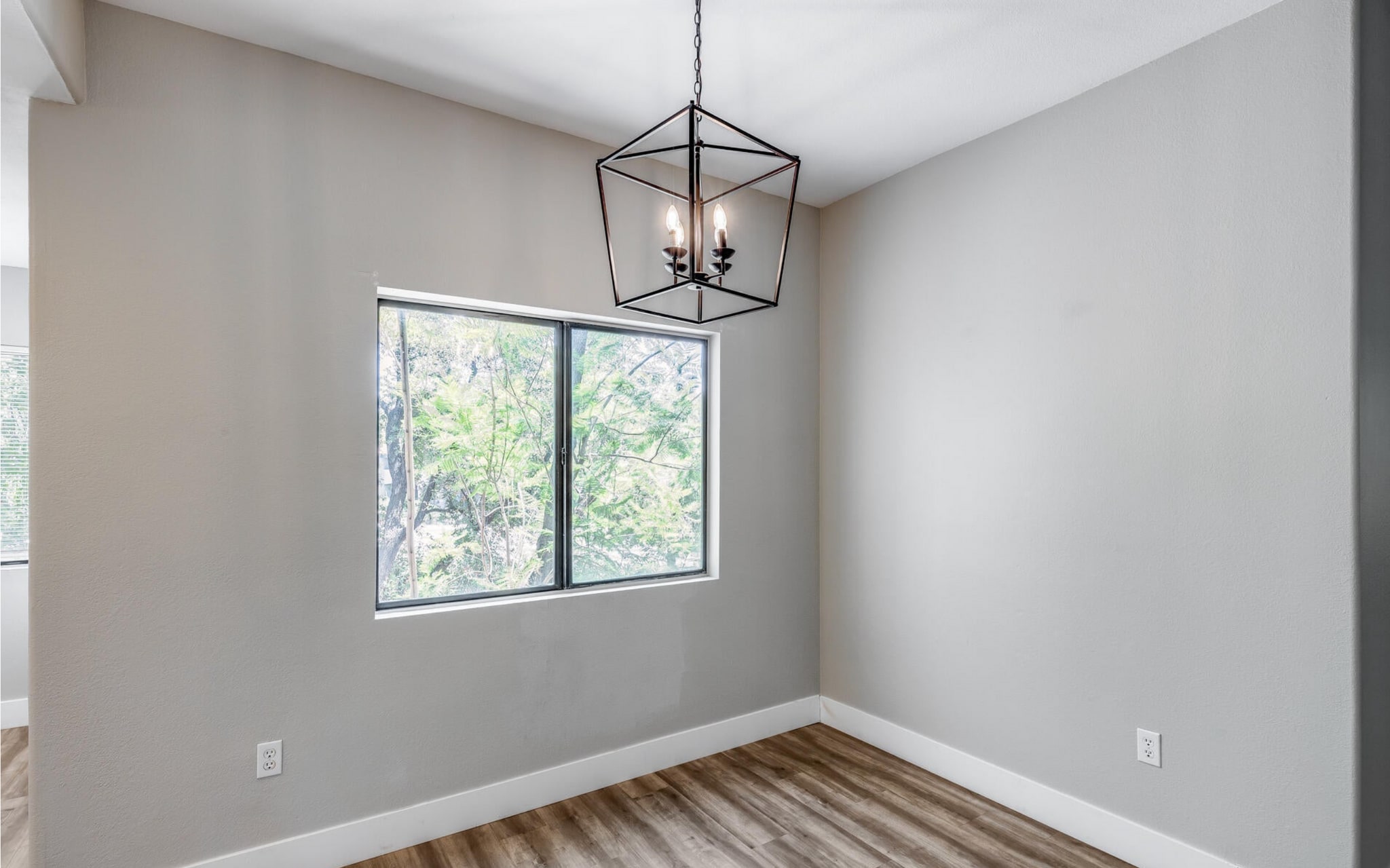 Building Photo - 15050 N Thompson Peak Pky