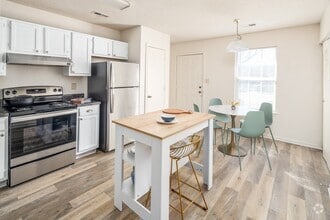 Building Photo - Hideaway Townhomes