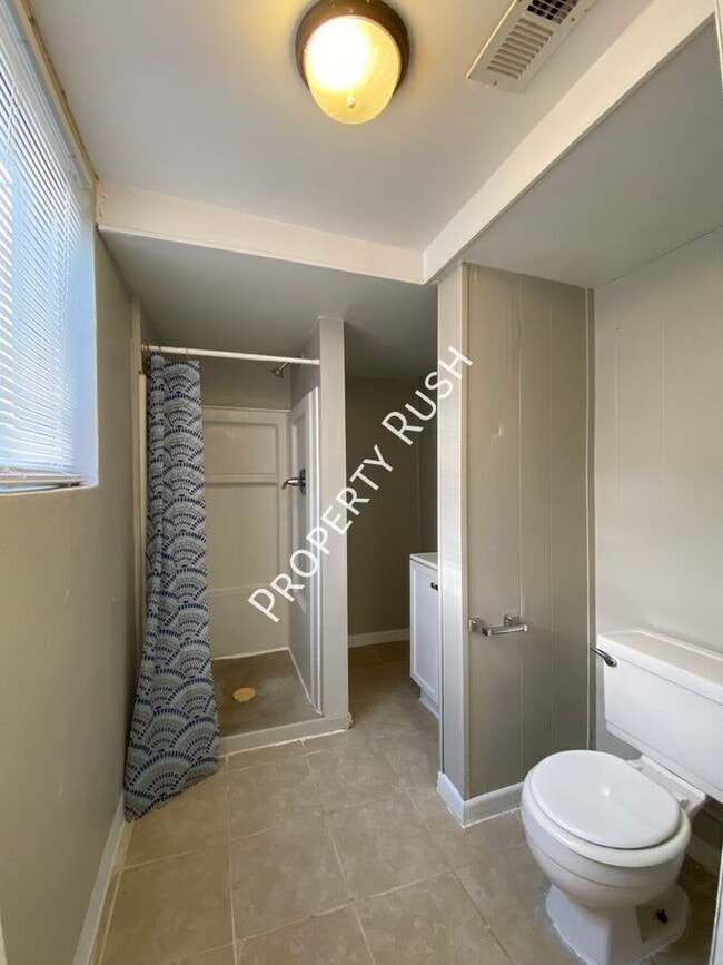 Building Photo - 7728 Nautical Way