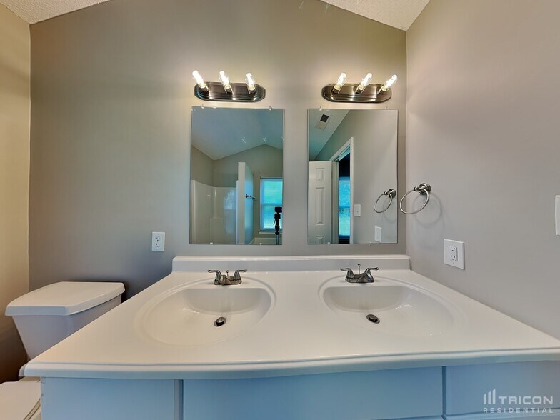 Building Photo - 4115 Alexis Ct SW