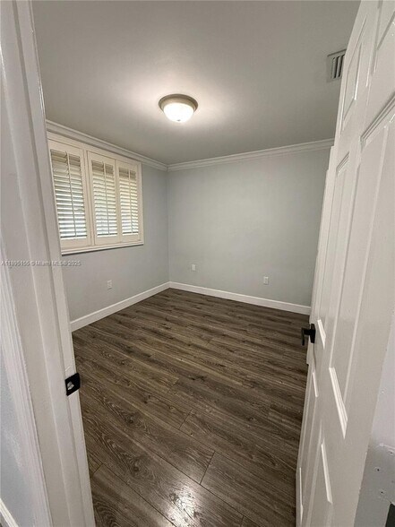 Building Photo - 8851 NW 119th St