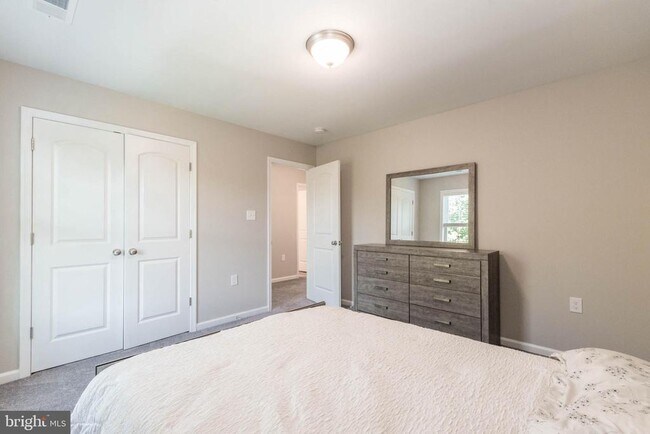 Building Photo - 342 Europa Way