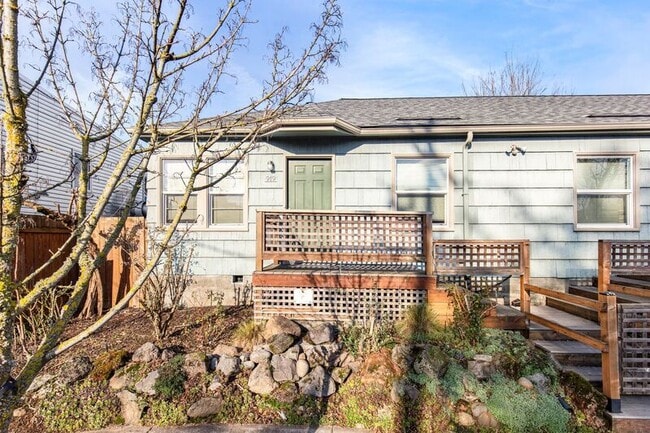 Building Photo - 931 NE Alberta St