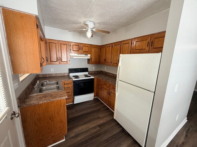 Building Photo - 8415 Shell Ln NW