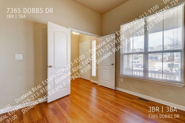 Building Photo - 7365 Dobbs Dr