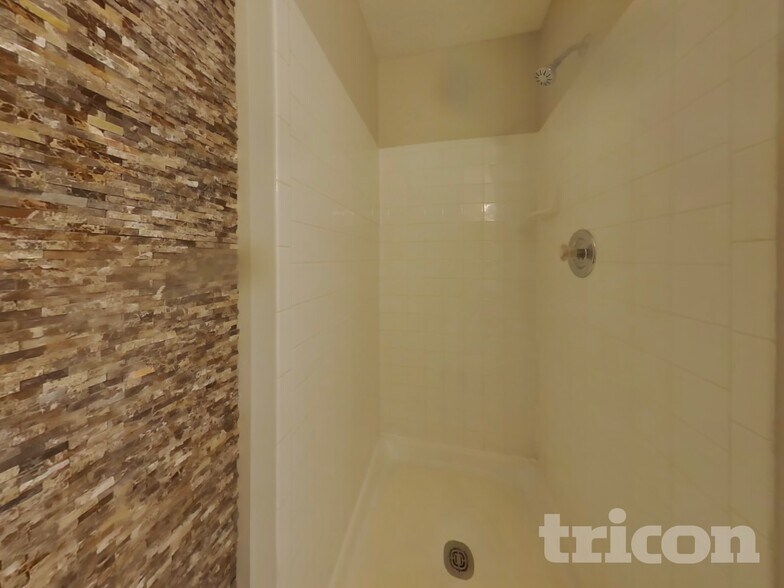 Building Photo - 2029 S Anvil Ln