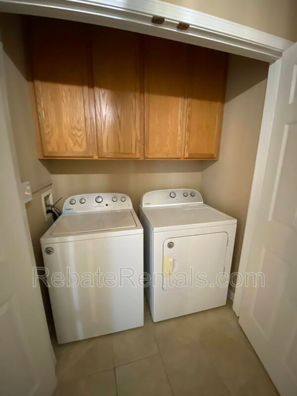 Building Photo - 7990 Baymeadows Cir E