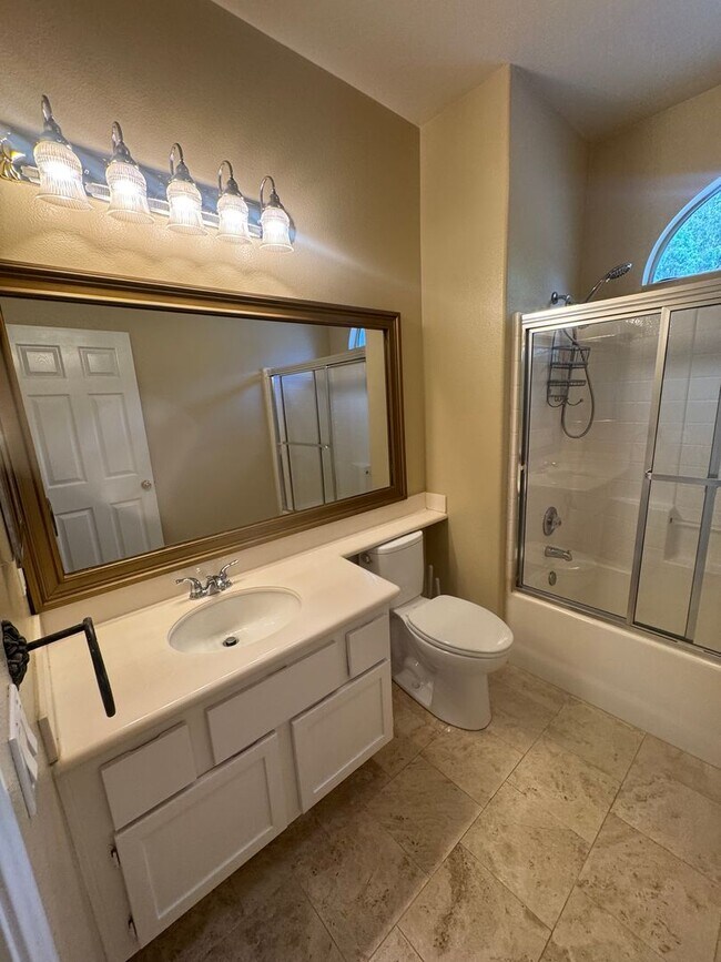 Building Photo - Beautiful 2 Bedroom/2 Bathroom + Bonus Room in Gated Community