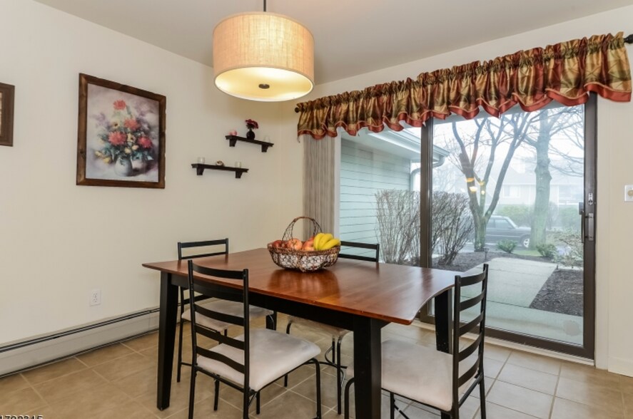 Building Photo - 94 Hagerman Ct