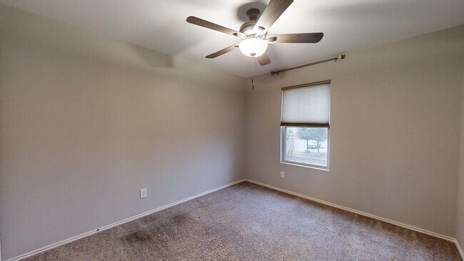 Building Photo - 2915 Thunder Gulch