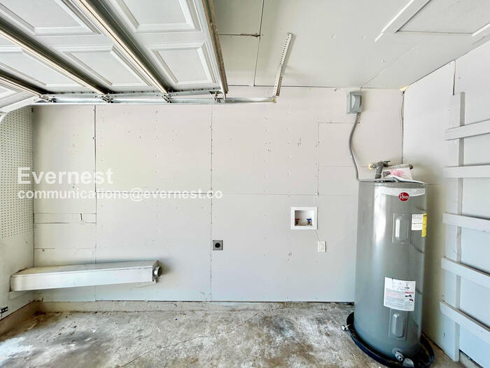 Building Photo - 1505 Hanover Dr